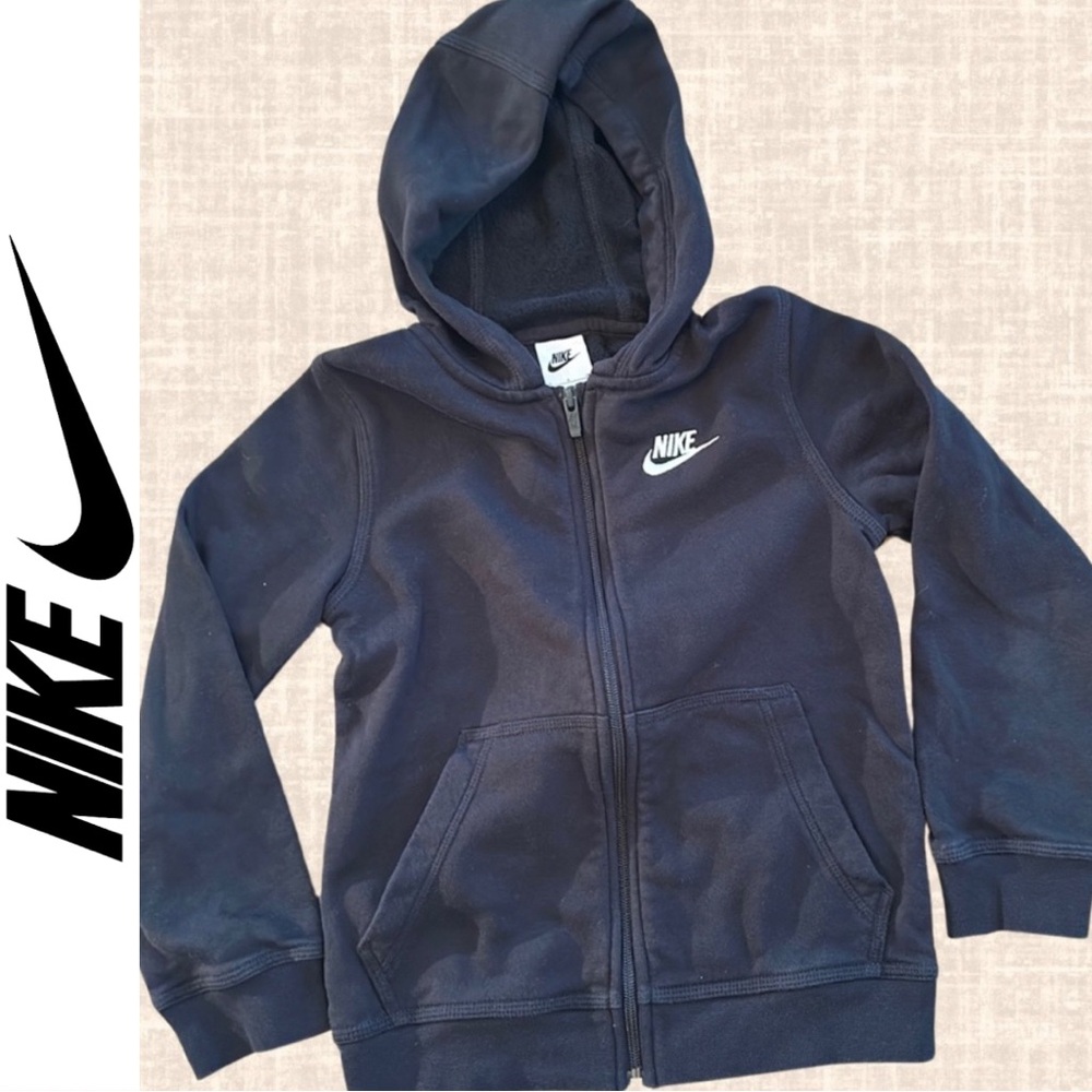 Nike Youth Black Fundamental Full Zip Hoody with Pockets / Size Small